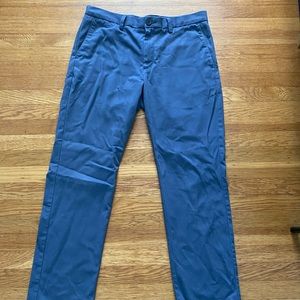 Men's Slim-Fit Wrinkle-Resistant Flat-Front Chino Pant